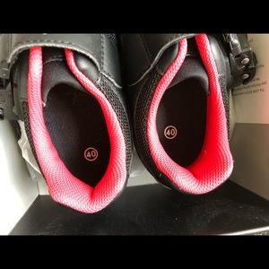 Peloton Size 40 Spin Bike Shoes
